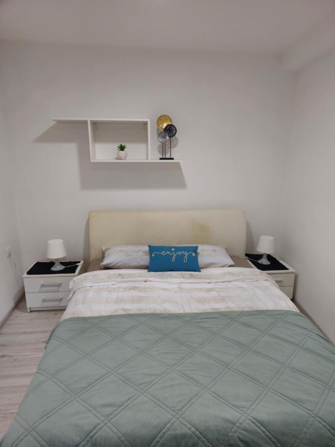 Apartment Aria Вінковці Екстер'єр фото