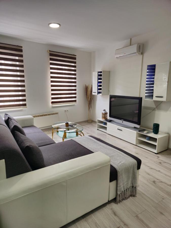 Apartment Aria Вінковці Екстер'єр фото